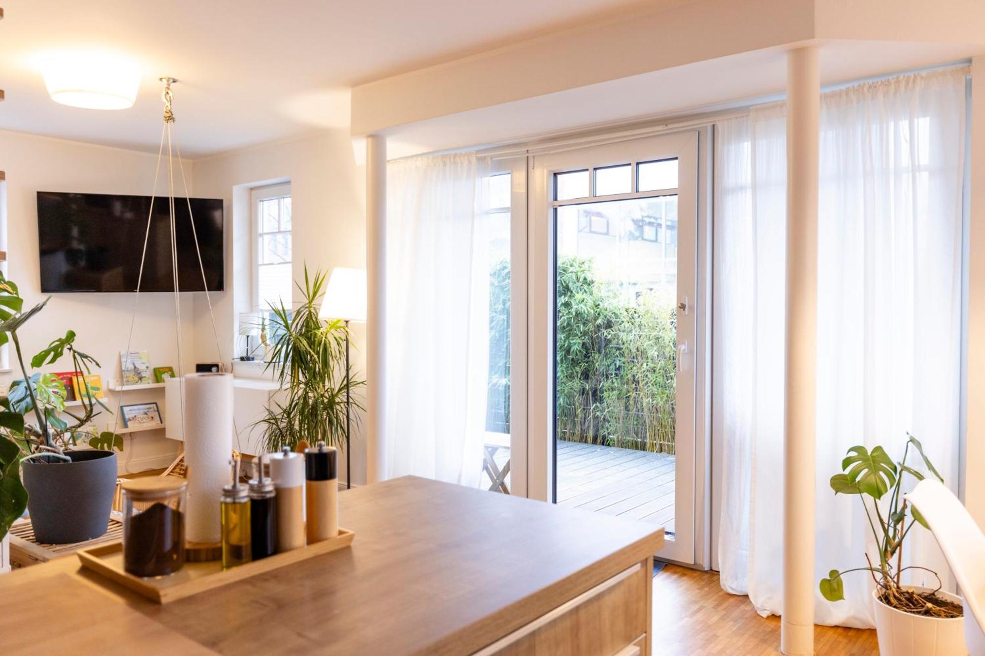 Smartfewo - Home - Zentral - Terrasse - Parkplatz Oldenburg Exterior photo